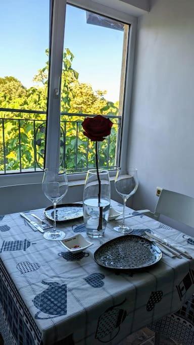 Beachfront Gem In Varna Center Екстер'єр фото
